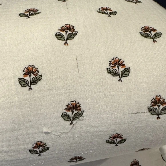 Peri Home gauze Floral Comforter Cream - Picture 5 of 5